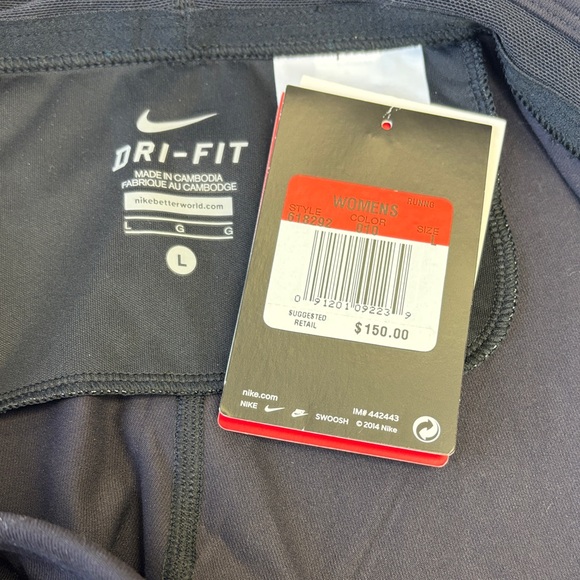 🖤 Nike Dri-FIT/Stay Warm Leggings Black Gray Striped Women NWT Stretch 🖤 - Picture 8 of 17